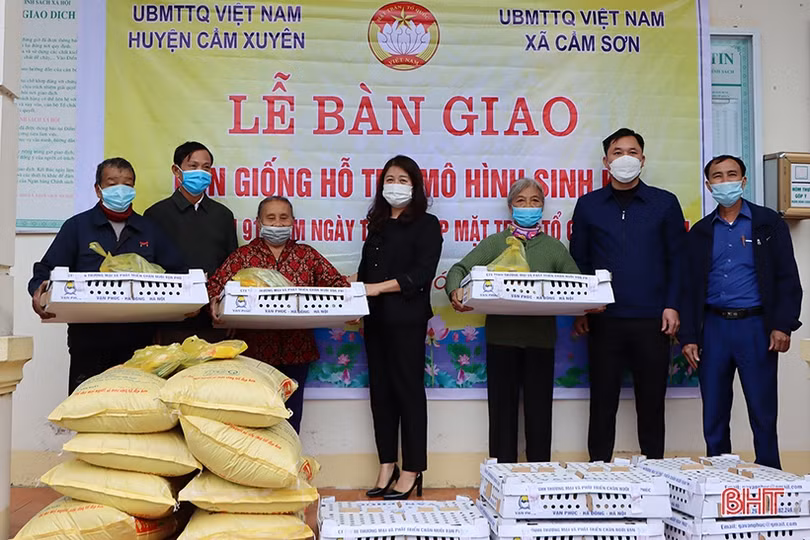 153 hộ nghèo Cẩm Xuyên được hỗ trợ sinh kế