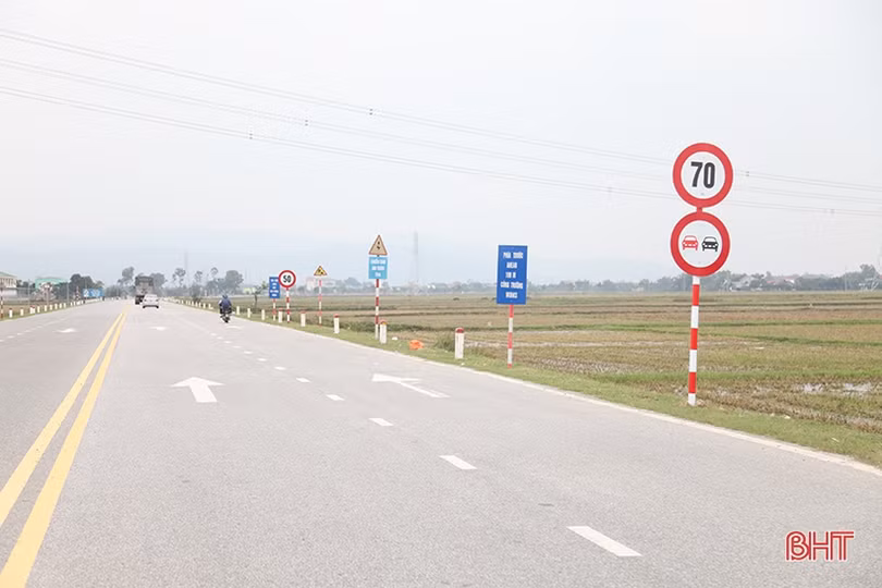 Đảm bảo an toàn giao thông khi thi công nút giao cao tốc Bắc - Nam đoạn qua Hà Tĩnh