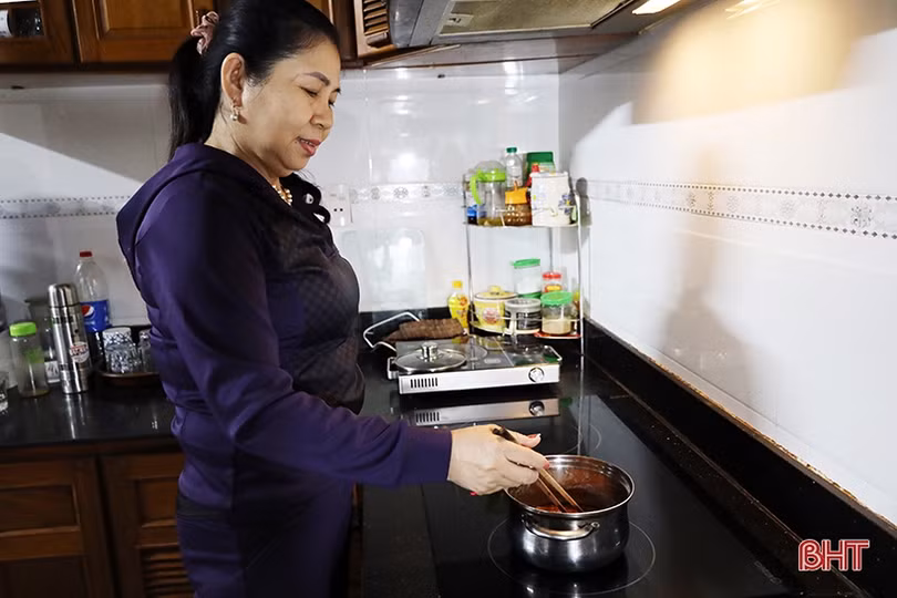 Giá gas tăng, bếp từ đắt khách