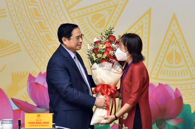 Mỗi người hãy luôn là một người học trò, một nhà giáo dục trong sự nghiệp trồng người *