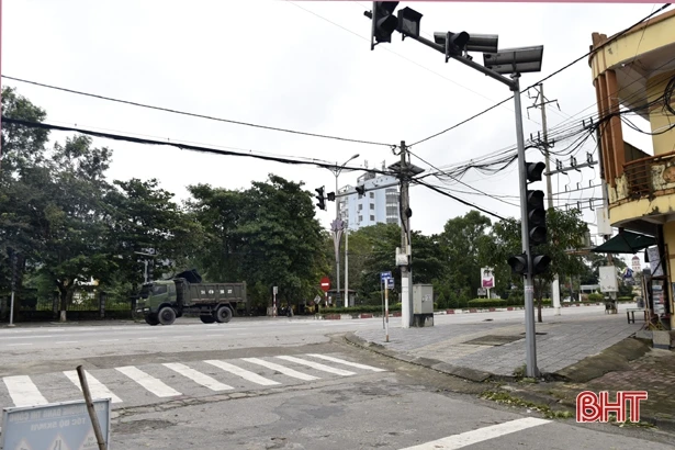3 cụm đèn tín hiệu giao thông ở Hồng Lĩnh cùng ngừng hoạt động