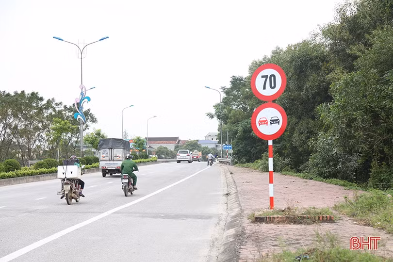 Đảm bảo an toàn giao thông khi thi công nút giao cao tốc Bắc - Nam đoạn qua Hà Tĩnh