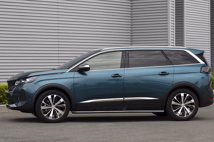 Peugeot 5008 ra mắt tại Việt Nam, giá từ 1,199 tỷ đồng
