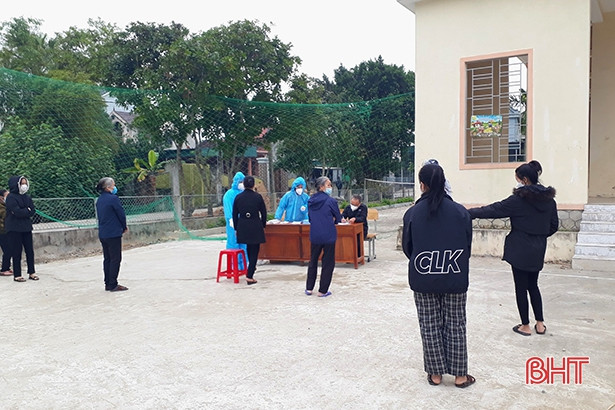 Khẩn trương xét nghiệm, sàng lọc COVID-19 cho hơn 6.000 người vùng cách ly y tế Xuân Lộc