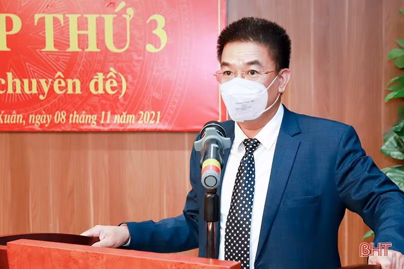 Ông Lê Anh Dũng được bầu giữ chức Chủ tịch UBND huyện Nghi Xuân