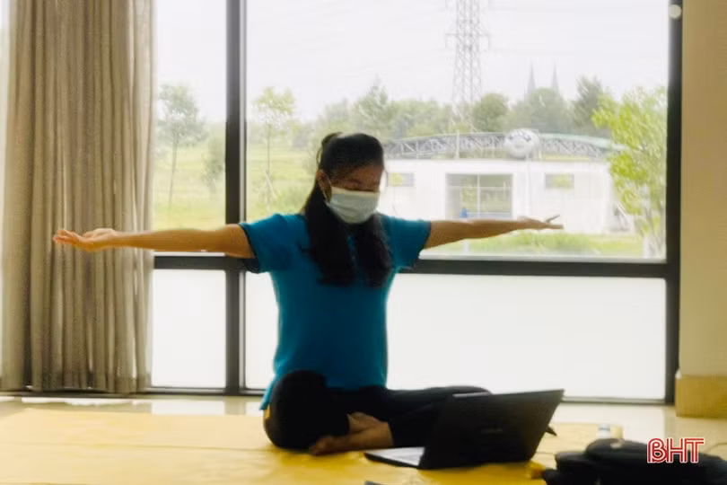 Các “chiến binh nhí” Trường Phổ thông liên cấp Albert Einstein Hà Tĩnh bắt nhịp tốt ở khu cách ly