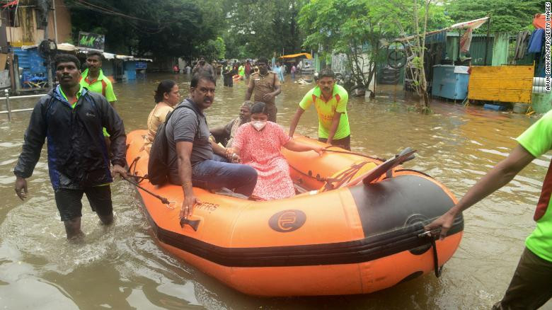 Mưa lớn ở Ấn Độ, Sri Lanka khiến ít nhất 41 người thiệt mạng