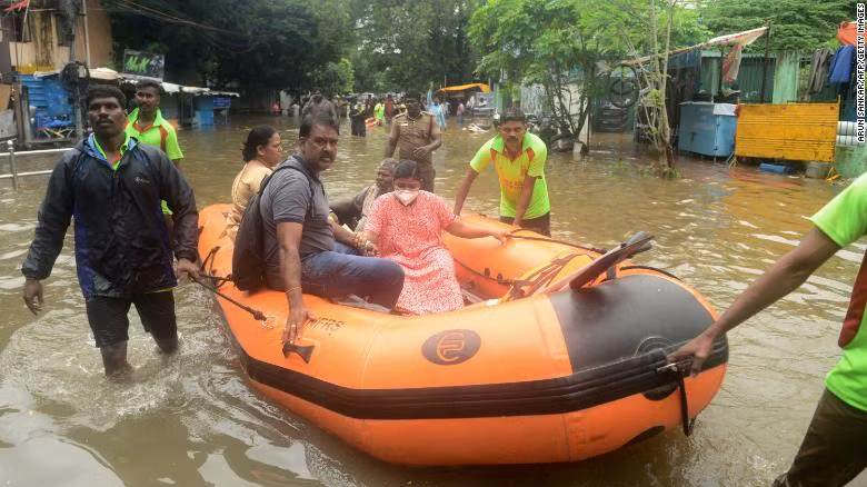 Mưa lớn ở Ấn Độ, Sri Lanka khiến ít nhất 41 người thiệt mạng
