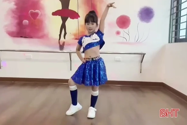 Giáo viên, học sinh TP Hà Tĩnh mừng ngày nhà giáo Việt Nam với các hoạt động ý nghĩa, an toàn