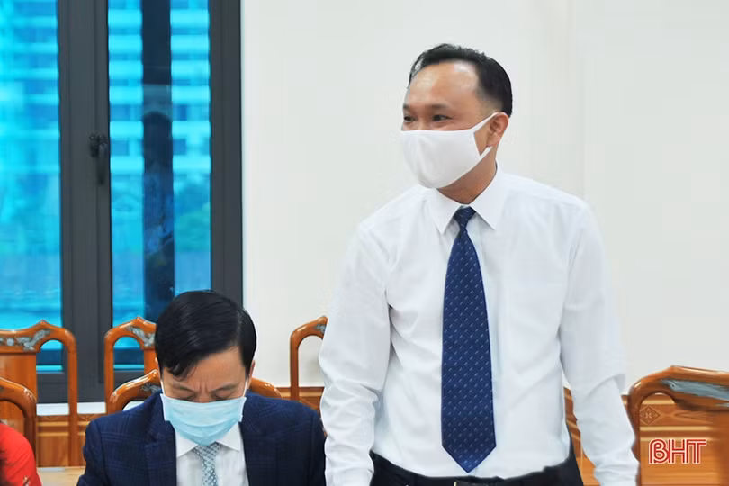 Góp ý hoàn thiện cuốn sách “Lịch sử hoạt động KH&CN tỉnh Hà Tĩnh” 