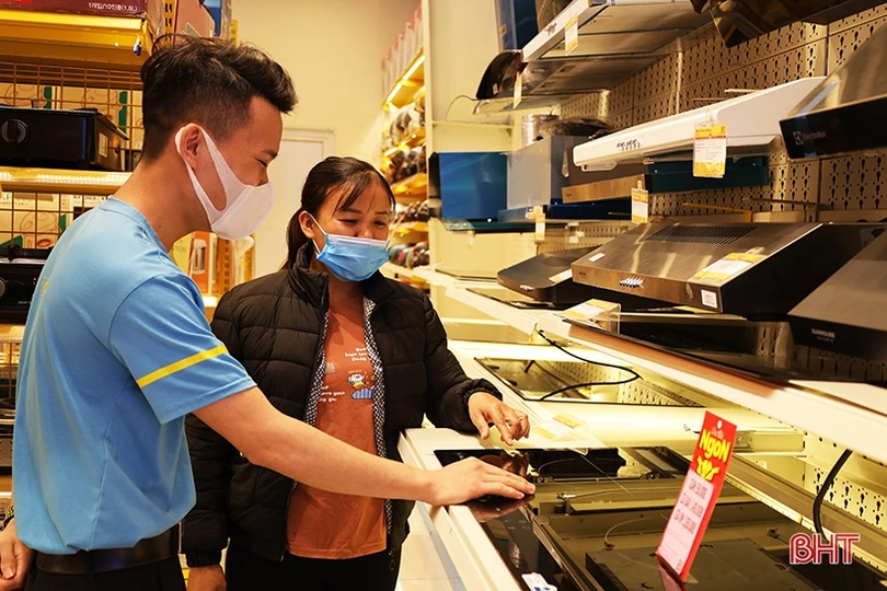 Giá gas tăng, bếp từ đắt khách