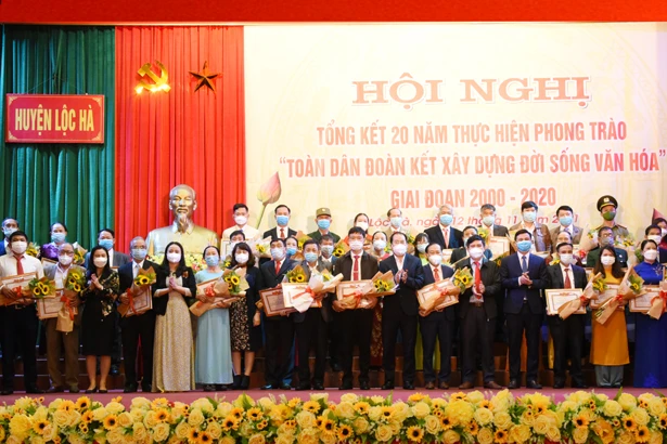 Khen thưởng 47 điển hình trong phong trào xây dựng đời sống văn hóa ở Lộc Hà