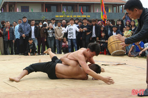 Những màn so tài gay cấn tại lễ khai hội chùa Hương Tích