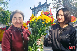 Chuyện những người mưu sinh nơi không gian di sản