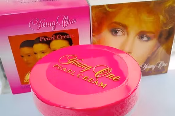Đình chỉ lưu hành lô kem dưỡng trắng da Young One
