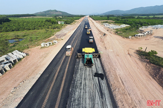 Quyết tâm lập kỳ tích trên công trường cao tốc Bắc - Nam qua Hà Tĩnh