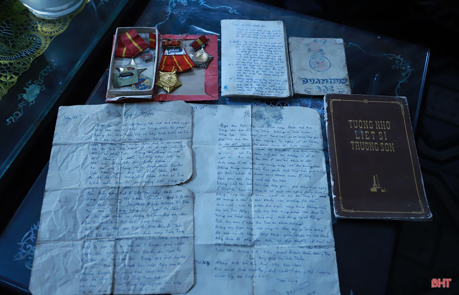 Tình yêu son sắt, thủy chung của vợ liệt sỹ gần 60 năm thờ chồng, nuôi con