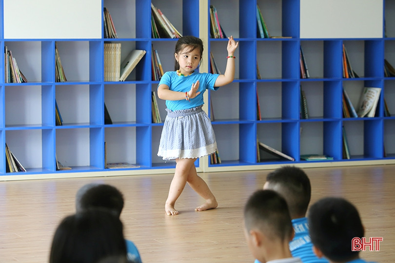 Sau khóa tiền tiểu học Trường Albert Einstein, các bé sẵn sàng tâm thế vào lớp 1