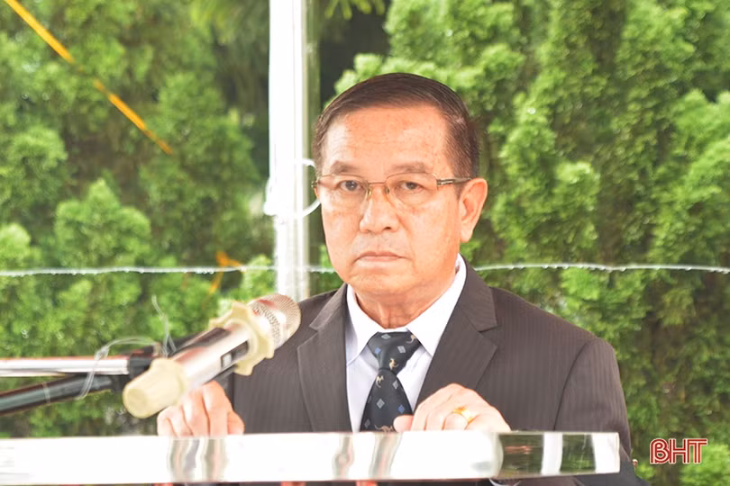 Hà Tĩnh truy điệu, an táng 7 hài cốt liệt sỹ quân tình nguyện và chuyên gia Việt Nam hy sinh tại Lào