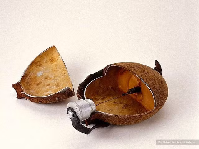 Choáng với vũ khí gián điệp được ngụy trang như phim trinh thám