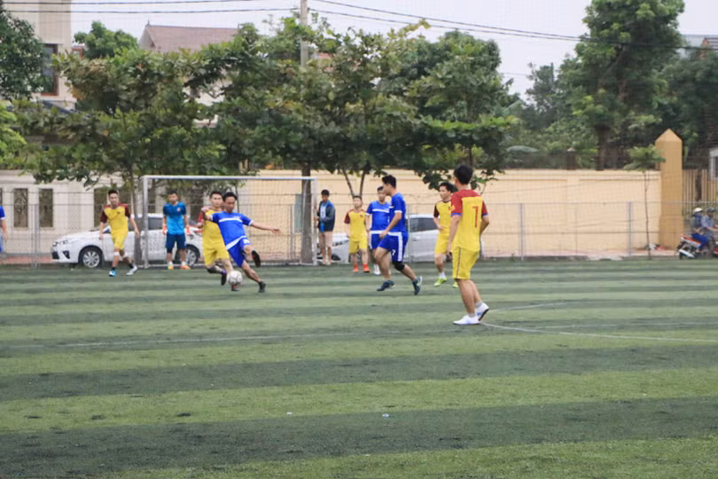 16 đội tranh tài Giải Bóng đá thể thao ngành Ngân hàng Hà Tĩnh