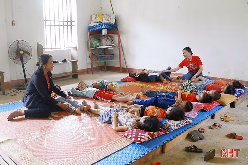 Chuyện 2 cô giáo “cắm bản” ươm mầm tương lai ở Hà Tĩnh