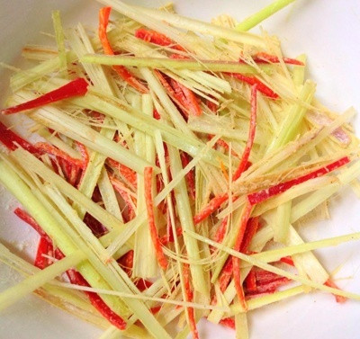 Cuối tuần, làm món chân gà rang muối ớt ngon cực đỉnh