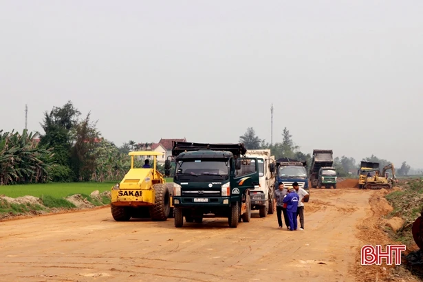 Thu ngân sách Hà Tĩnh tiếp tục tăng, đạt hơn 4.226 tỷ đồng