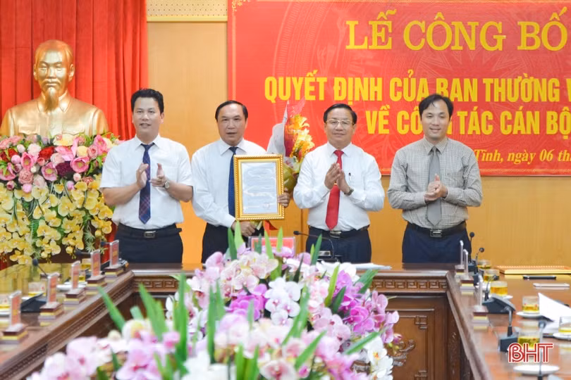 Hà Tĩnh công bố quyết định bổ nhiệm các trưởng ban Tuyên giáo, Nội chính Tỉnh ủy