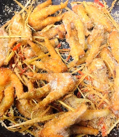 Cuối tuần, làm món chân gà rang muối ớt ngon cực đỉnh