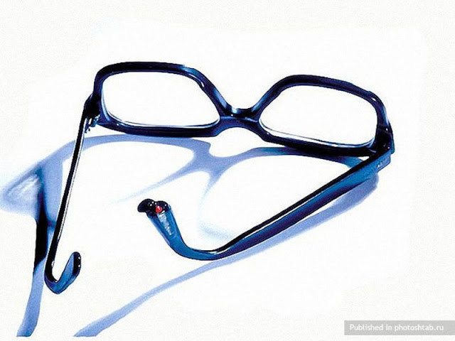 Choáng với vũ khí gián điệp được ngụy trang như phim trinh thám