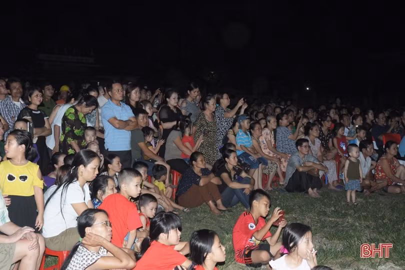 Liên hoan Tuyên truyền lưu động “Trường Sơn - con đường huyền thoại”