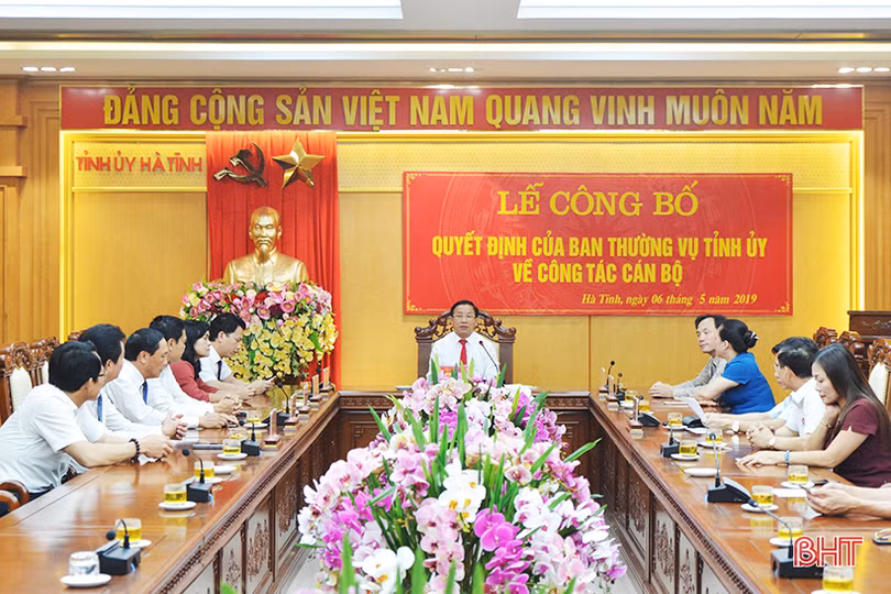 Hà Tĩnh công bố quyết định bổ nhiệm các trưởng ban Tuyên giáo, Nội chính Tỉnh ủy