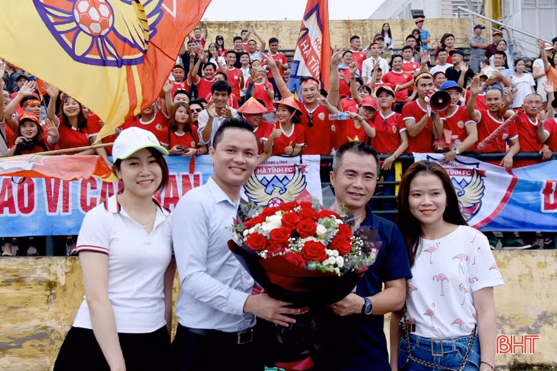 Hồng Lĩnh Hà Tĩnh chiến thắng thuyết phục Phù Đổng FC 2-0 trên sân khách ảnh 13 Hồng Lĩnh Hà Tĩnh chiến thắng thuyết phục Phù Đổng FC 2-0 trên sân khách
