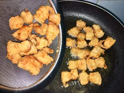 Thịt ba chỉ chiên nước mắm “ngon tê lưỡi” cả nhà đua nhau gắp