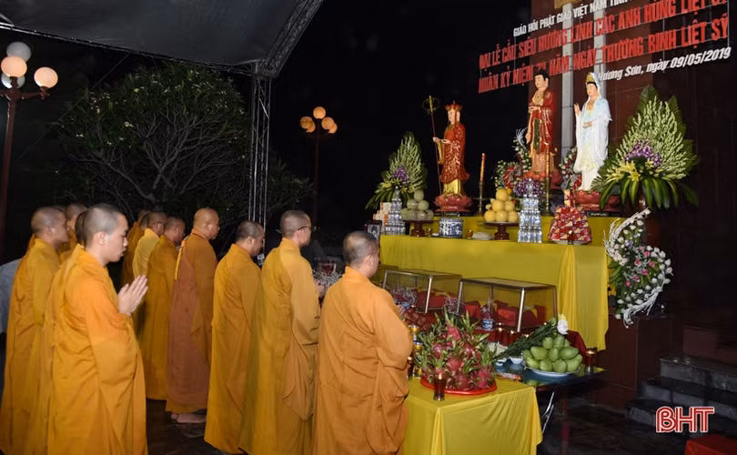 Hà Tĩnh tổ chức đại lễ cầu siêu tại Nghĩa trang Liệt sỹ quốc gia Nầm