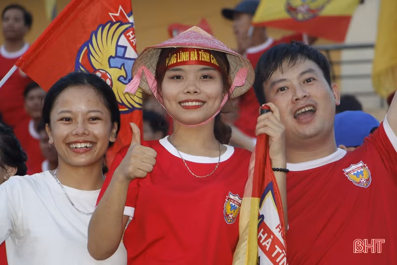 Hàng công bế tắc, Hồng Lĩnh Hà Tĩnh để Bình Phước cầm chân trên sân nhà