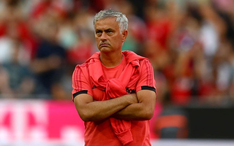 Mourinho đã cùng MU bước vào mùa giải 2018/19 với vô số mâu thuẫn chồng chéo ở mọi cấp độ. Ảnh: Getty . Man United thất bại và cái giá cho sự bảo thủ