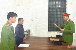 Mua 10 quả pháo dừa nặng hơn 10kg từ Lào về chơi Tết