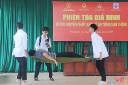 Nâng cao ý thức chấp hành pháp luật giao thông từ phiên toà giả định