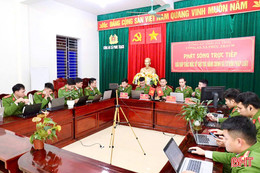 Công an xã Phúc Trạch tổ chức livestream hỗ trợ thủ tục hành chính 