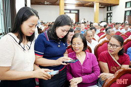 Nhiều hoạt động hưởng ứng Ngày Pháp luật Việt Nam