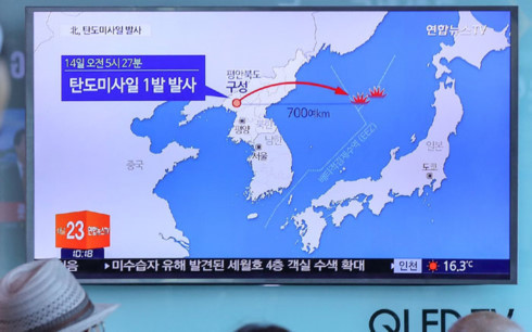 du luan the gioi day song sau vu phong ten lua moi cua trieu tien