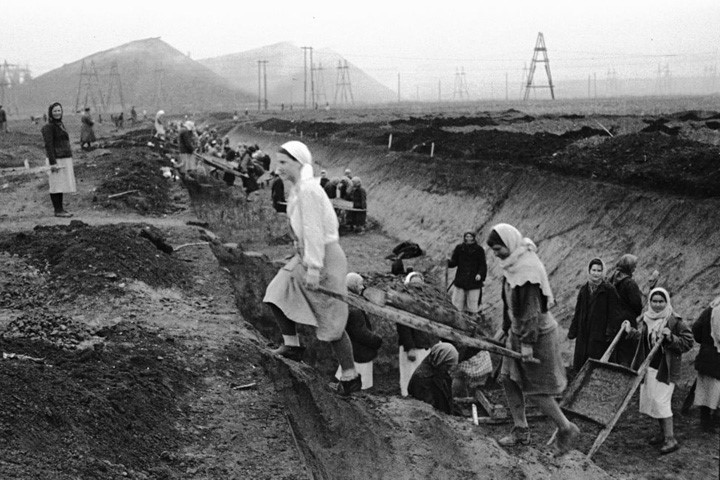 hinh anh an tuong ve nu quan nhan lien xo trong chien tranh ve quoc