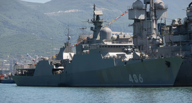 hinh anh moi nhat ve tau gepard 3 9 cua viet nam tai nga