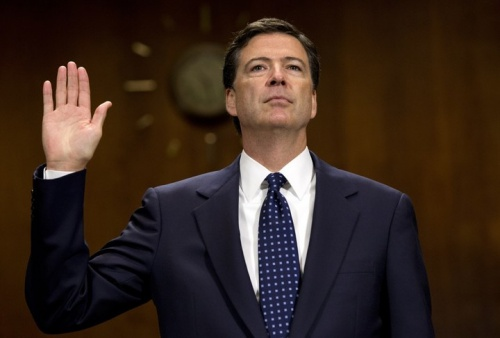 the gioi ngay qua ong trump sa thai giam doc fbi
