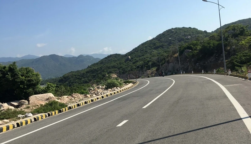 thoa suc tung tang voi nang gio o phan rang thap cham