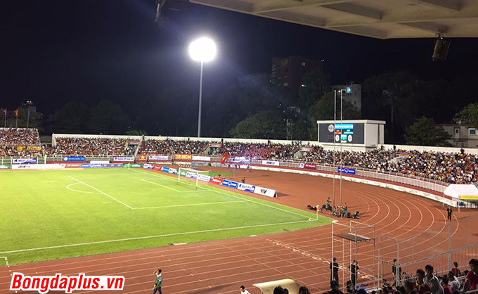 neu messi den viet nam