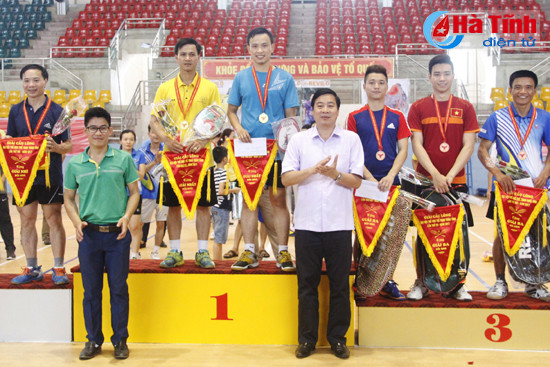 tp ha tinh nhat toan doan giai cau long toan tinh 2017