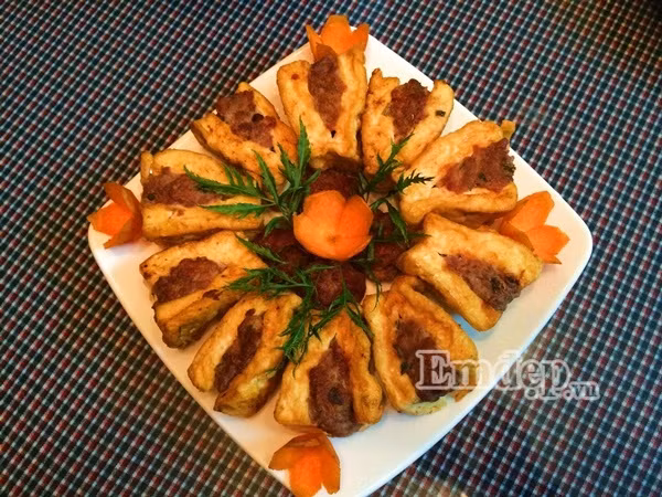 bua com am ap day yeu thuong nhan ngay cua me